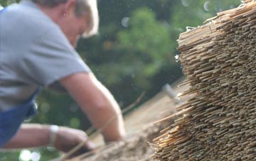 professional Mount Ballan thatchers